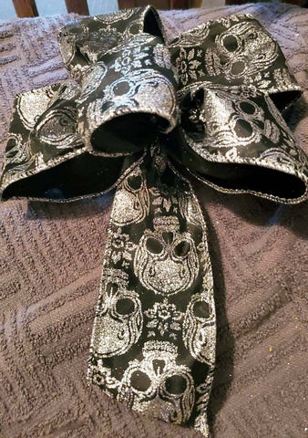 New Four Loop Handmade Halloween Skulls Bow