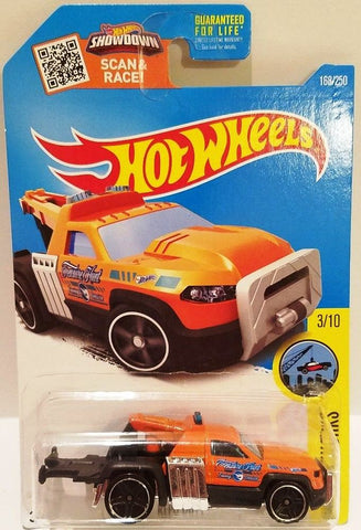 New 2016 Hot Wheels Repo Duty Treasure Hunt Truck 3/10 HW City Works 168-250