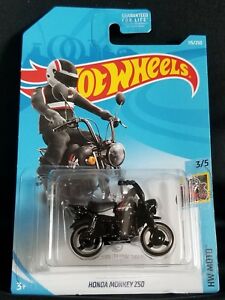 New 2019 Hot Wheels Honda Monkey Z50 Treasure Hunt
